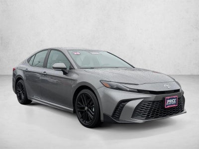 2025 Toyota Camry SE (SE)