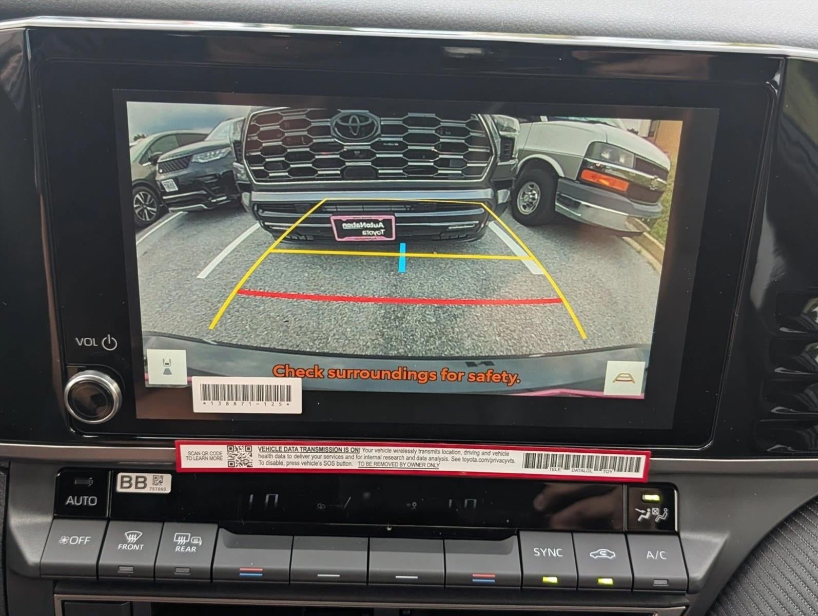 2026 Toyota Camry SE (Natl)
