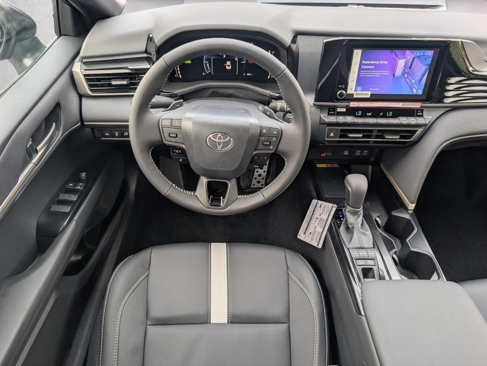 2026 Toyota Camry SE (Natl)