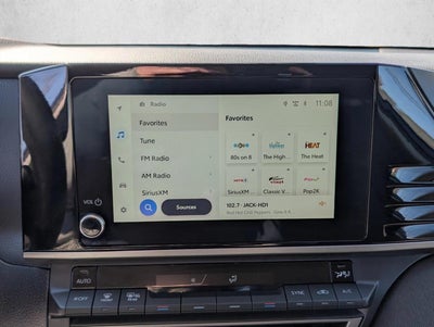 2025 Toyota Camry LE (SE)