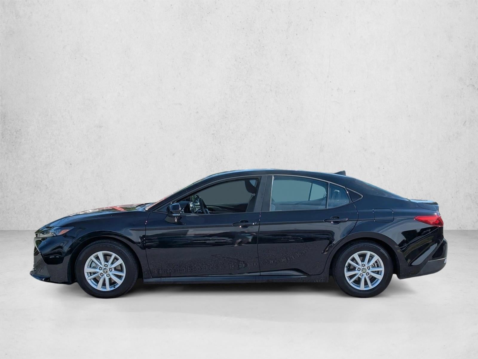2025 Toyota Camry LE (Natl)