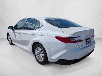 2025 Toyota Camry LE (SE)