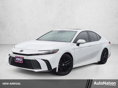 2025 Toyota Camry SE (Natl)