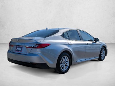 2025 Toyota Camry LE (SE)