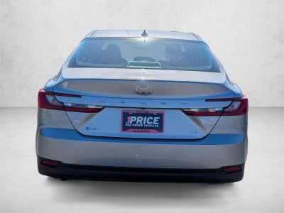 2025 Toyota Camry LE (SE)