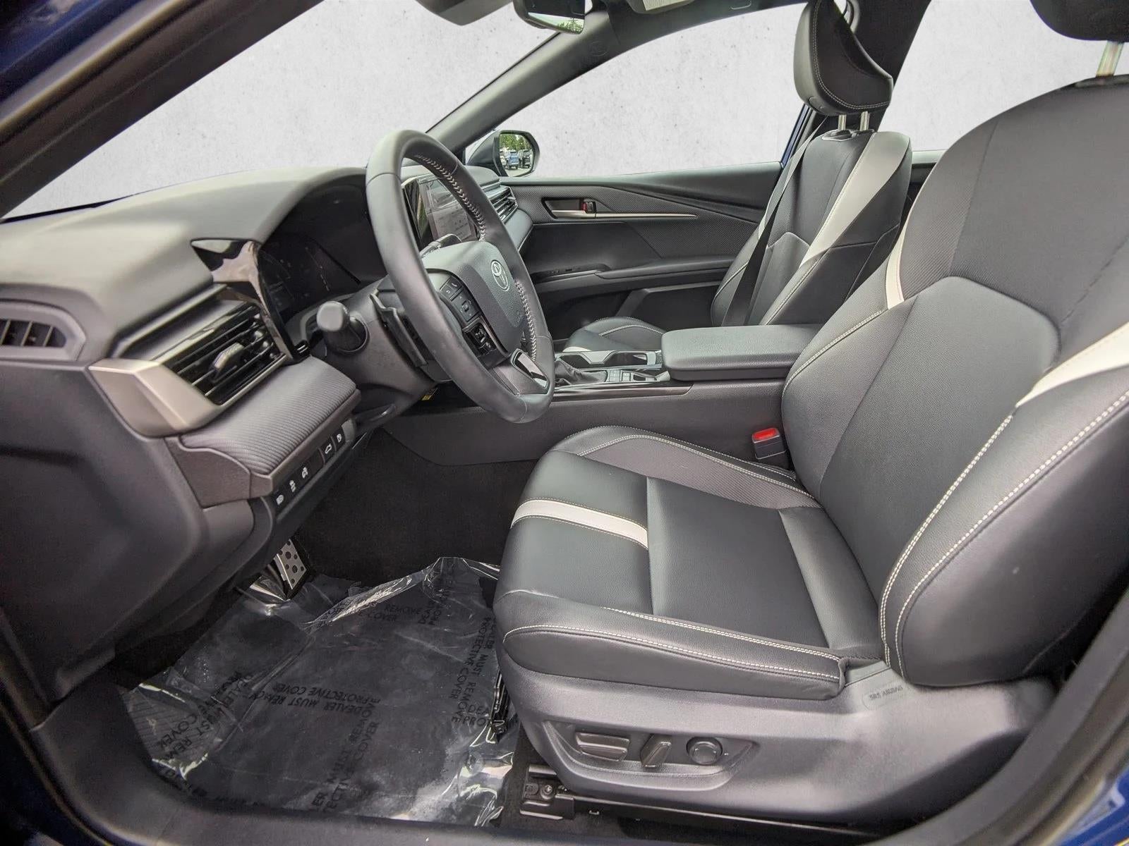 2025 Toyota Camry SE AWD (Natl)