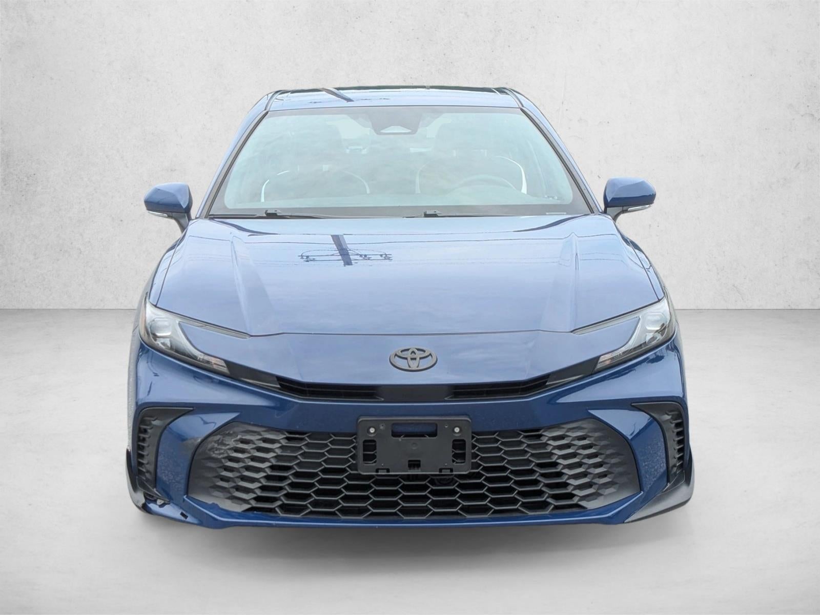 2025 Toyota Camry SE AWD (Natl)
