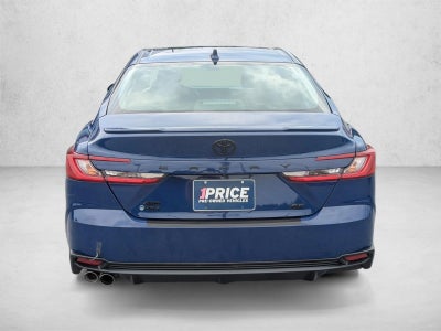 2025 Toyota Camry SE AWD (Natl)