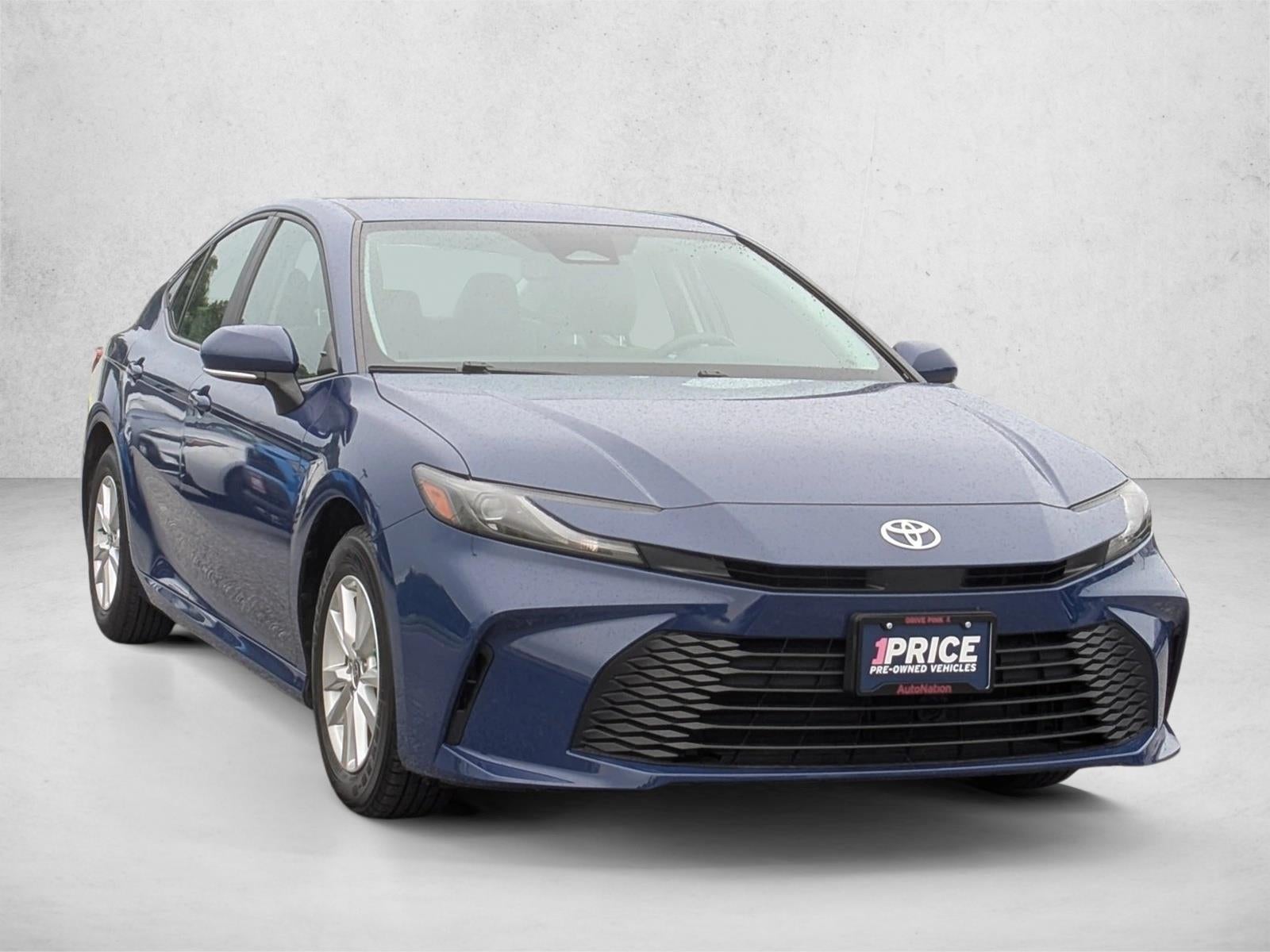 2025 Toyota Camry LE AWD (Natl)