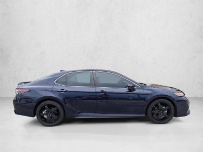 2022 Toyota Camry SE Auto (Natl)