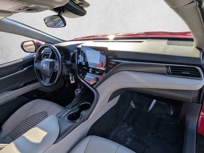 2022 Toyota Camry SE Auto (SE)