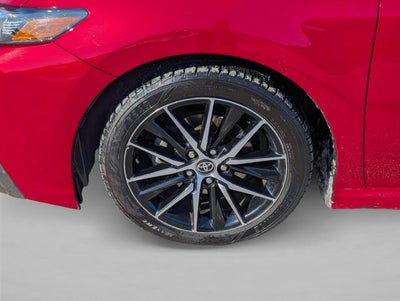 2022 Toyota Camry SE Auto (SE)