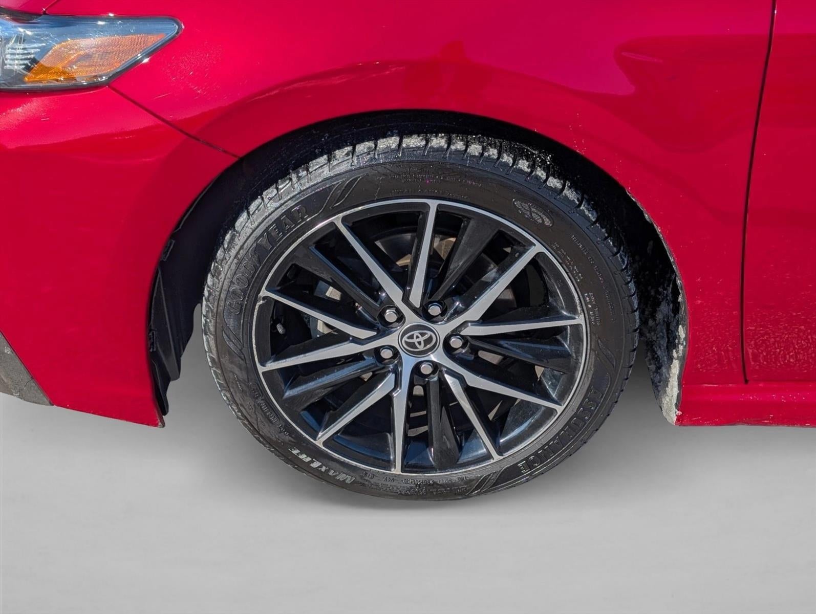 2022 Toyota Camry SE Auto (SE)