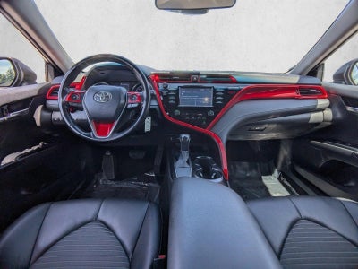 2020 Toyota Camry SE Nightshade Auto (Natl)