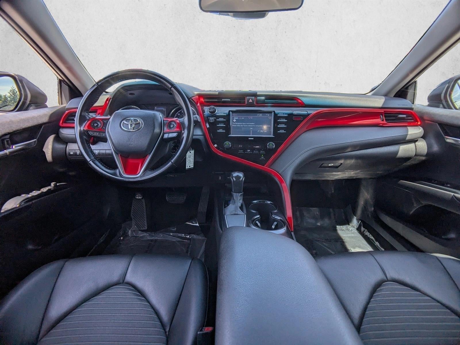 2020 Toyota Camry SE Nightshade Auto (Natl)