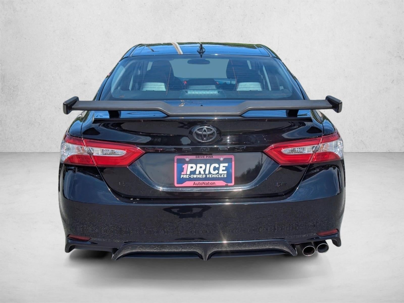 2020 Toyota Camry SE Nightshade Auto (Natl)