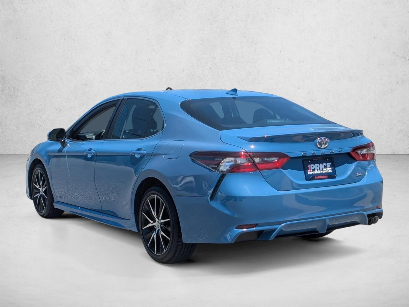 2024 Toyota Camry SE Auto (SE)