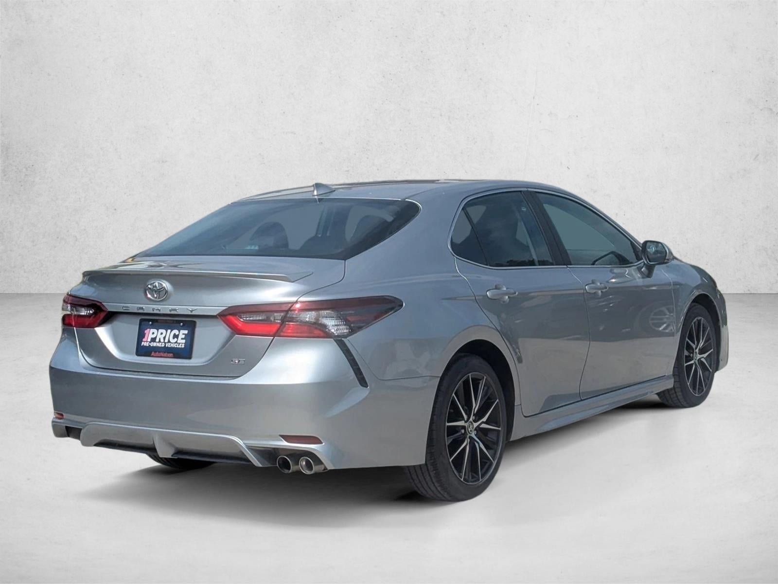 2024 Toyota Camry SE Auto (SE)