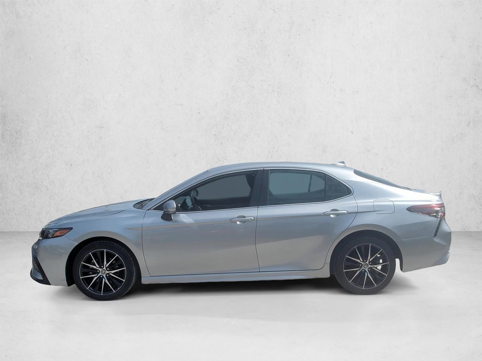 2024 Toyota Camry SE Auto (SE)