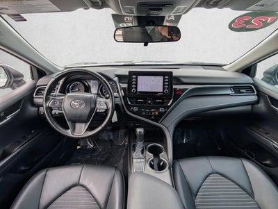 2023 Toyota Camry SE Auto (SE)