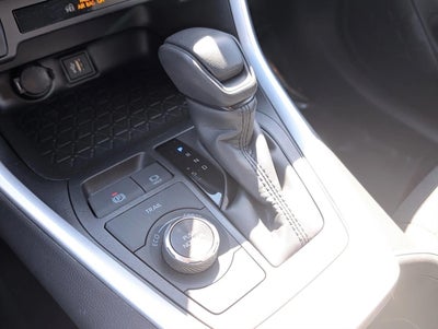 2025 Toyota RAV4 Hybrid LE AWD (Natl)