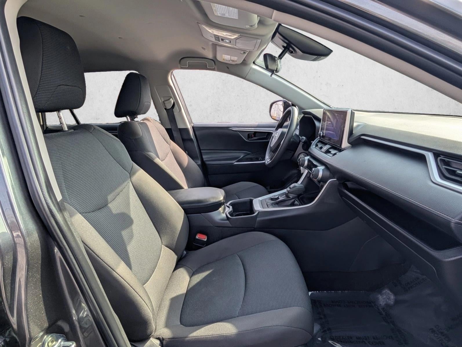 2025 Toyota RAV4 Hybrid LE AWD (Natl)