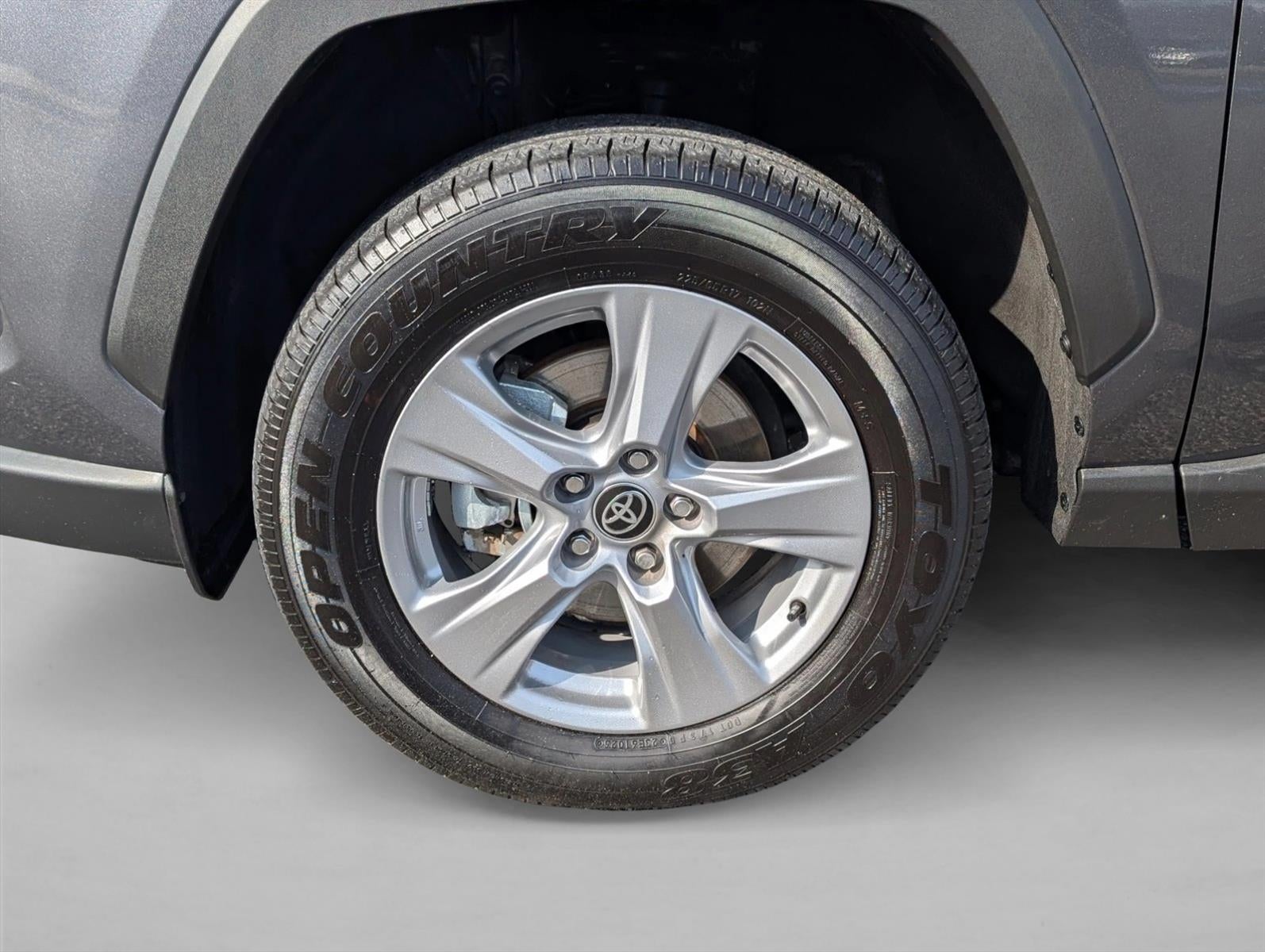 2025 Toyota RAV4 Hybrid LE AWD (Natl)