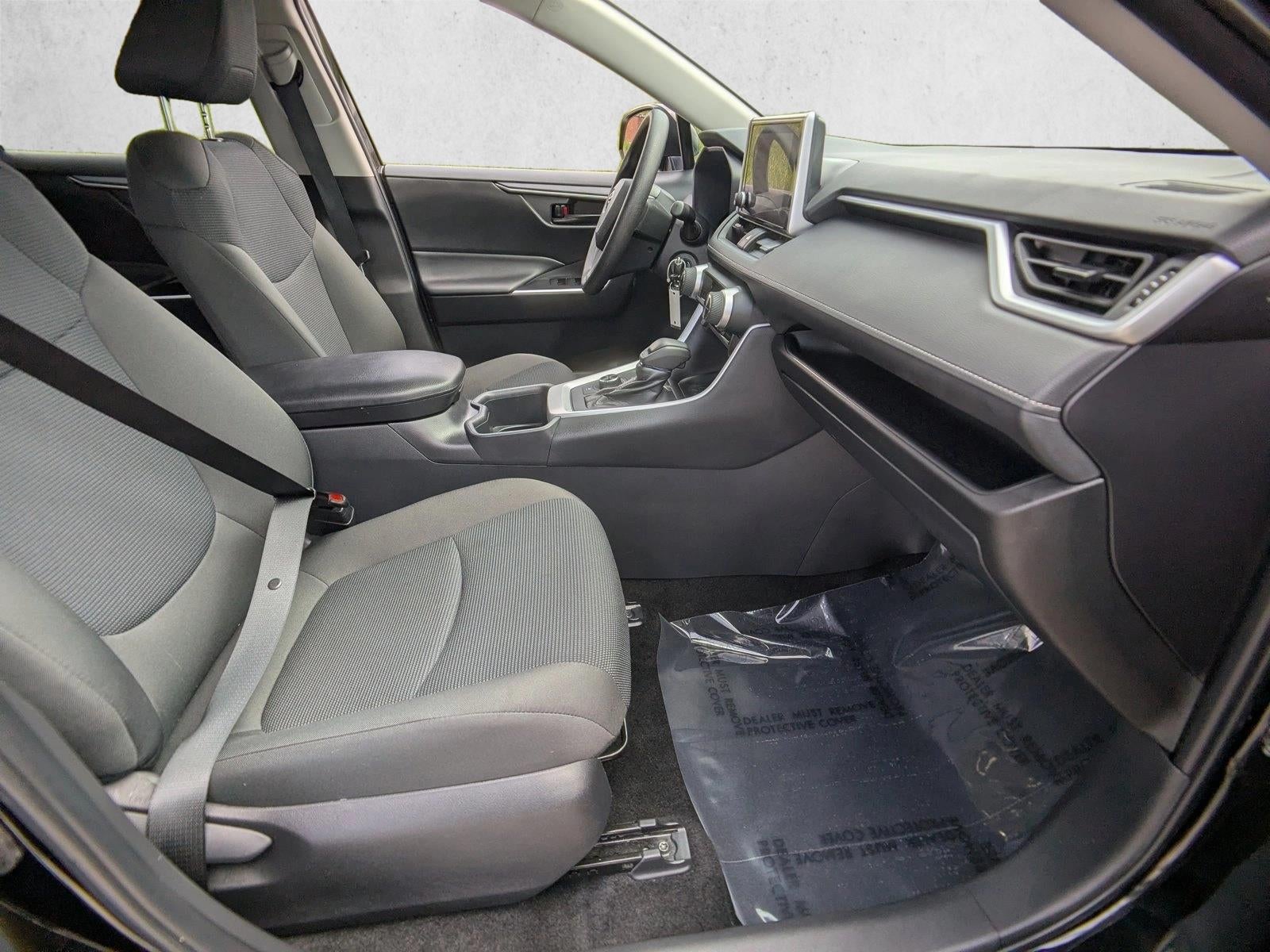2025 Toyota RAV4 Hybrid LE AWD (Natl)