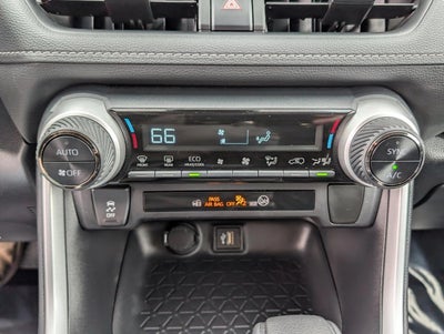 2025 Toyota RAV4 Hybrid LE AWD (Natl)