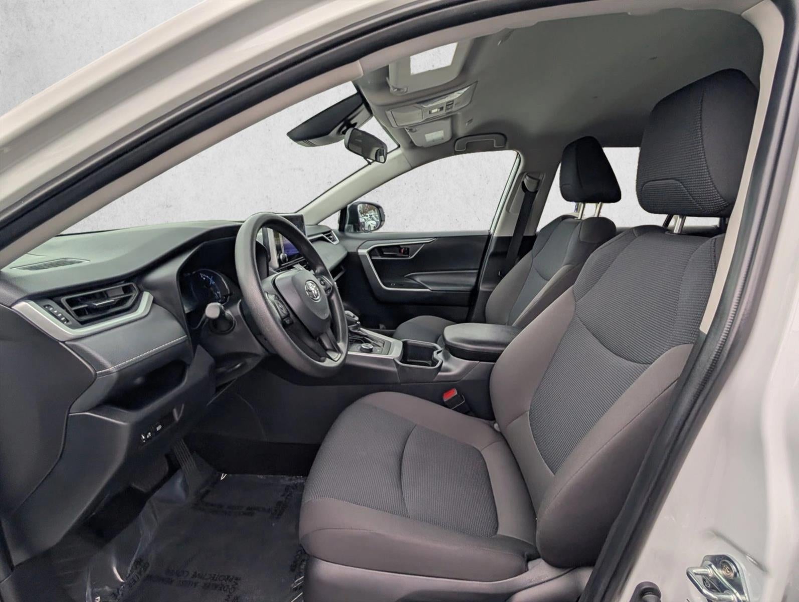 2025 Toyota RAV4 Hybrid LE AWD (Natl)