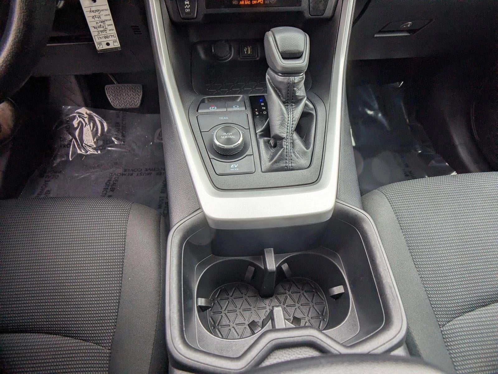 2025 Toyota RAV4 Hybrid LE AWD (Natl)