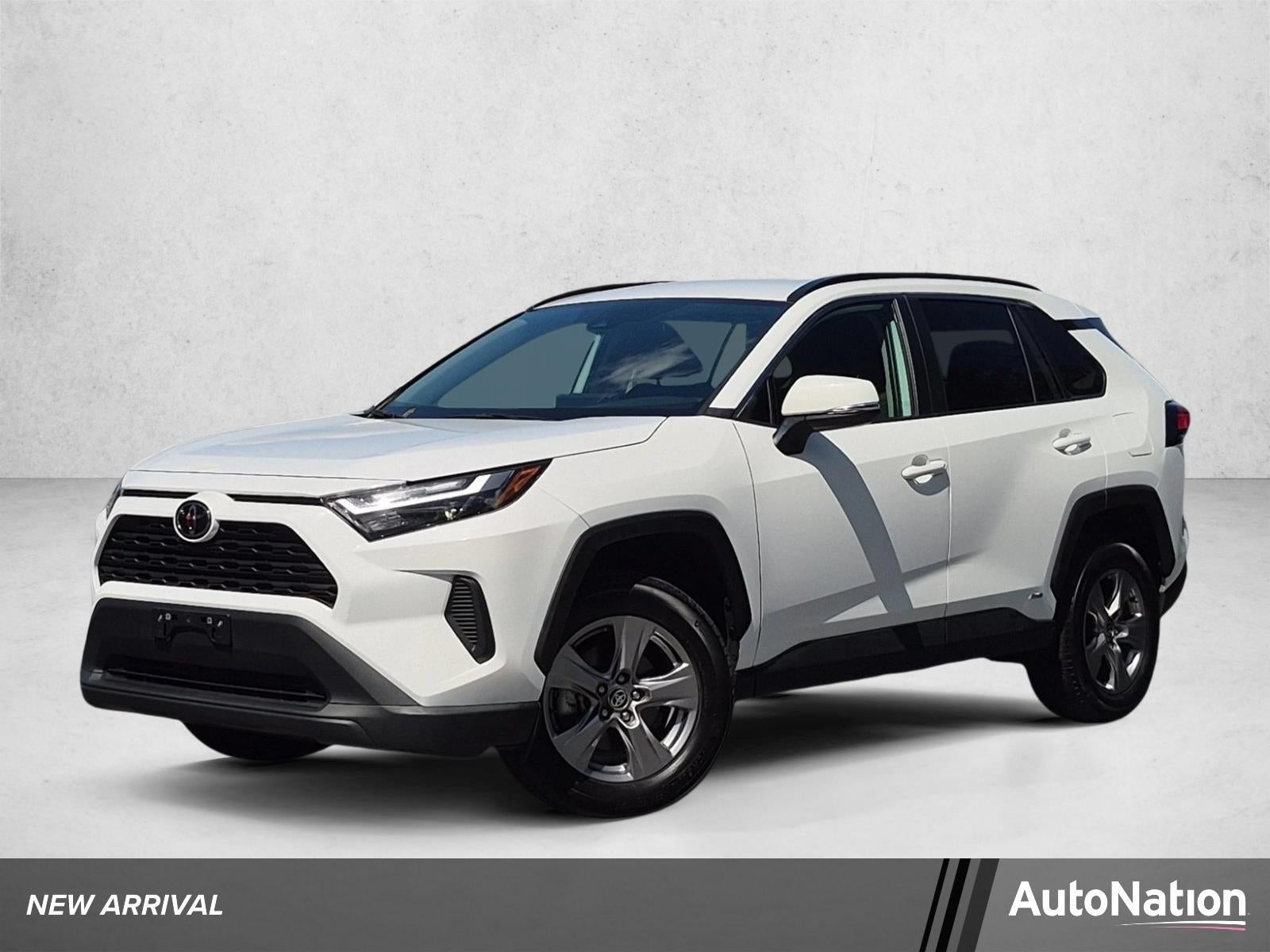 2025 Toyota RAV4 Hybrid XLE AWD (Natl)