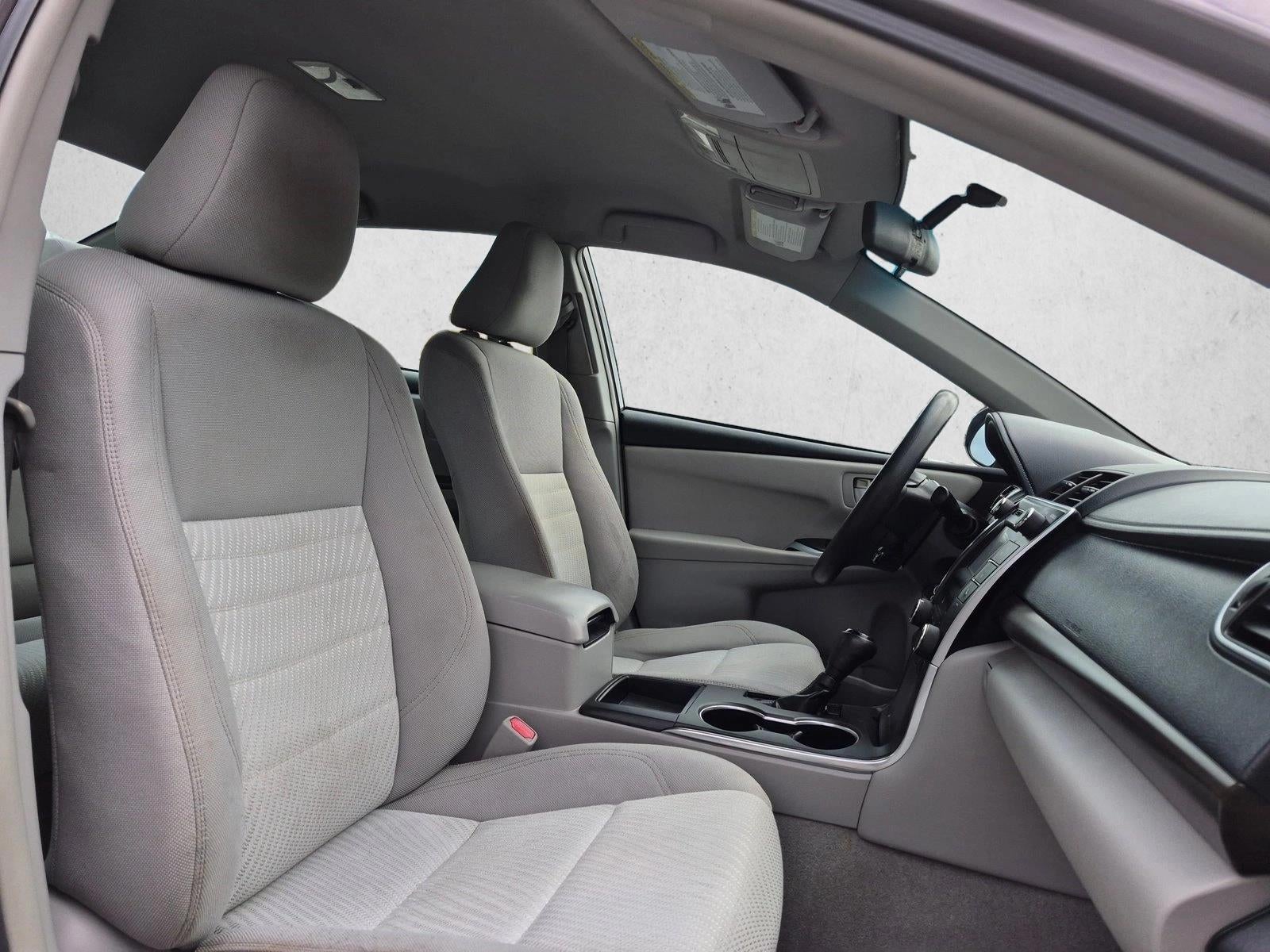 2015 Toyota Camry 4dr Sdn I4 Auto LE (Natl)