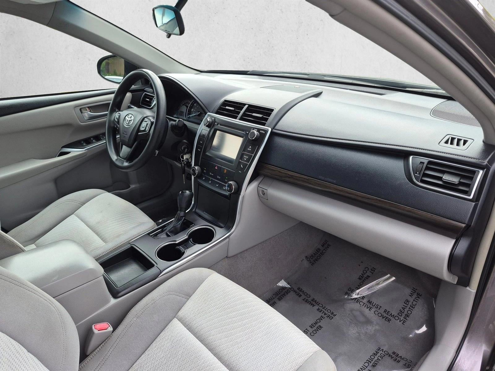 2015 Toyota Camry 4dr Sdn I4 Auto LE (Natl)