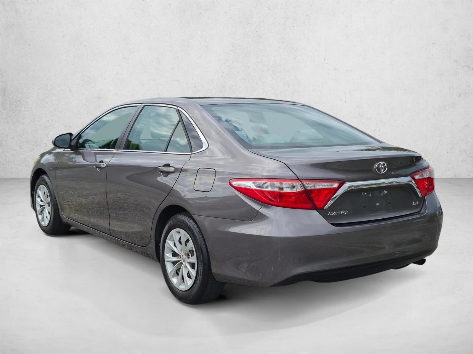 2015 Toyota Camry 4dr Sdn I4 Auto LE (Natl)