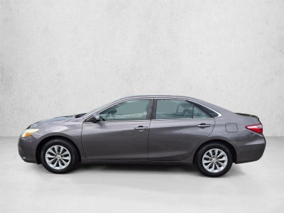 2015 Toyota Camry 4dr Sdn I4 Auto LE (Natl)