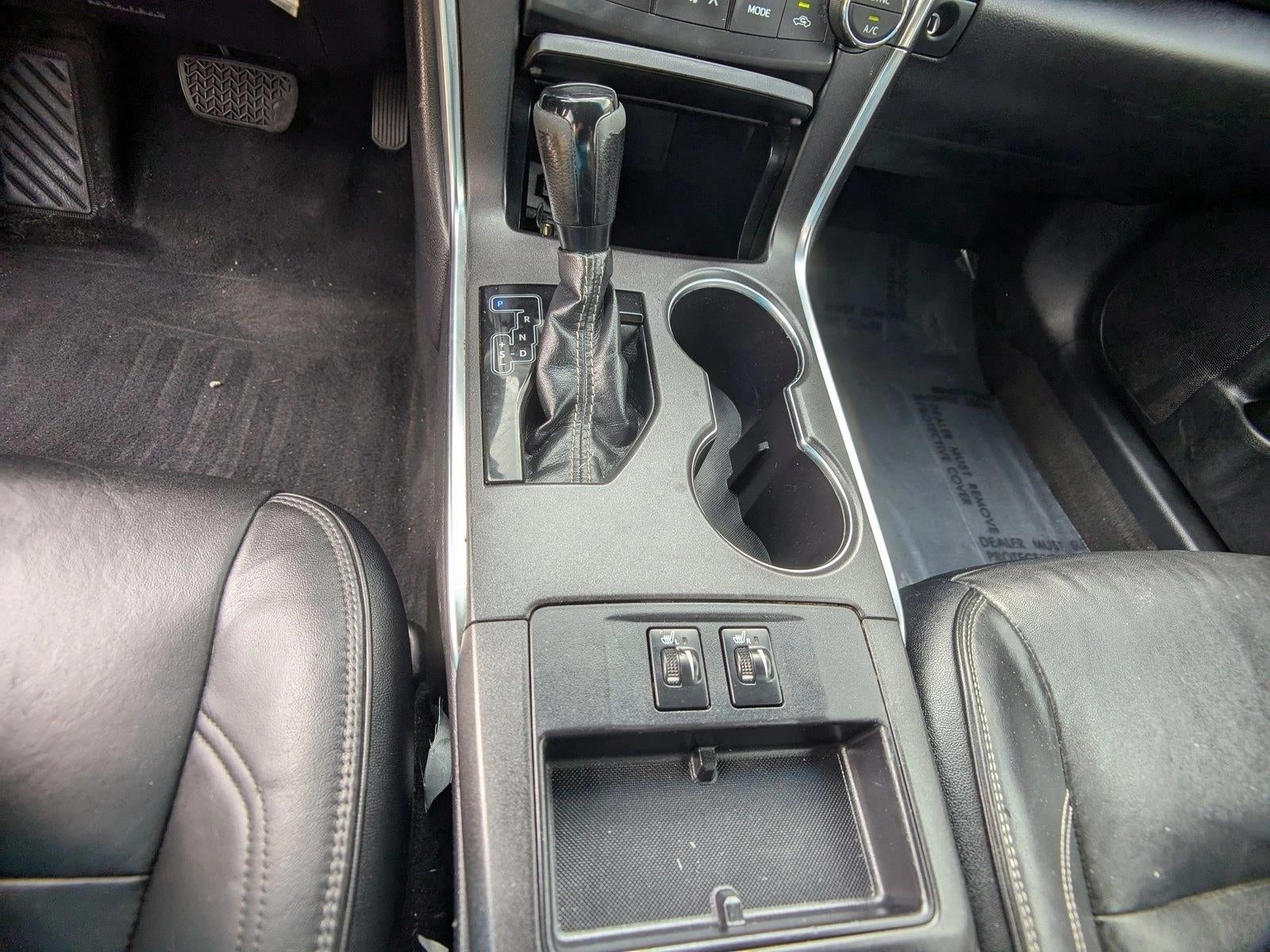 2016 Toyota Camry 4dr Sdn I4 Auto XLE (SE)