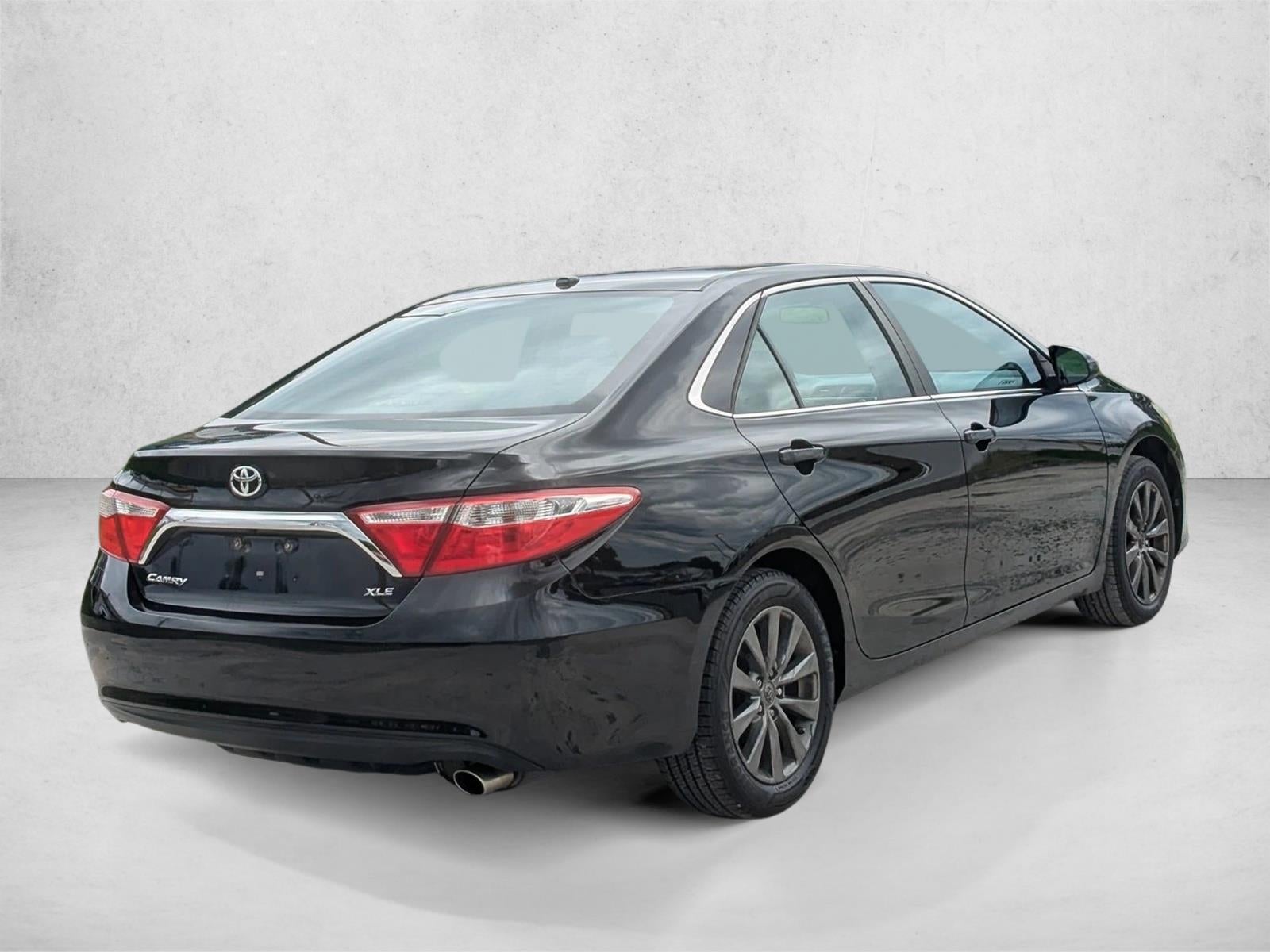 2016 Toyota Camry 4dr Sdn I4 Auto XLE (SE)