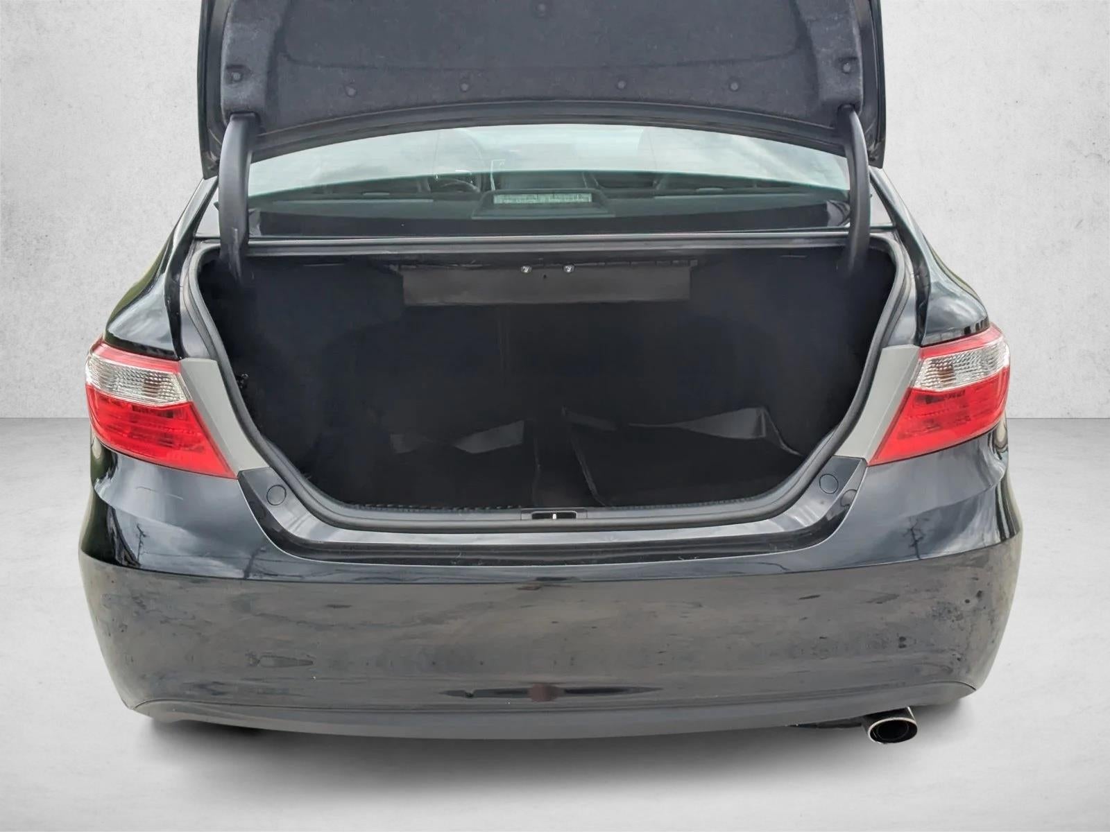 2016 Toyota Camry 4dr Sdn I4 Auto XLE (SE)
