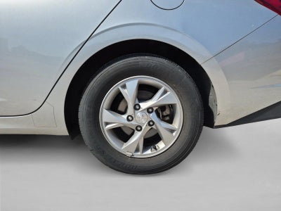 2021 Hyundai ELANTRA SE IVT