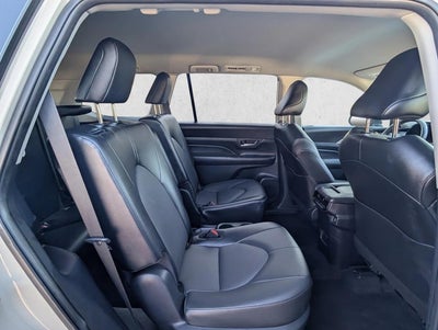 2024 Toyota Grand Highlander XLE AWD (Natl)