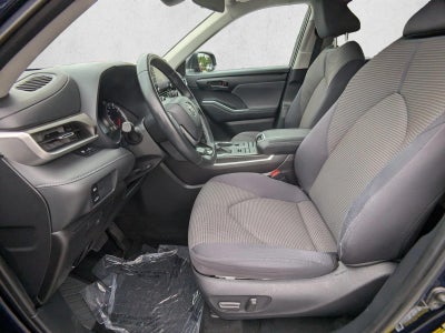 2021 Toyota Highlander LE AWD (Natl)