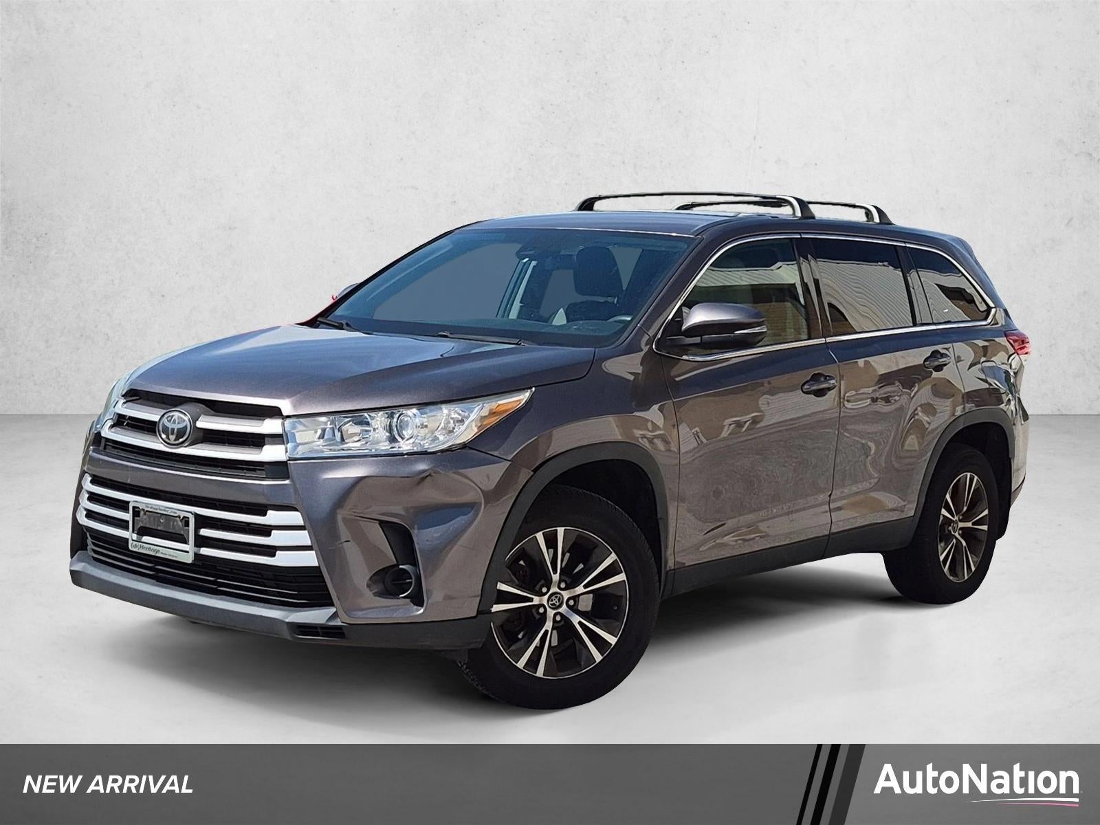 2019 Toyota Highlander LE V6 AWD (Natl)
