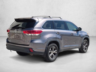 2019 Toyota Highlander LE V6 AWD (Natl)