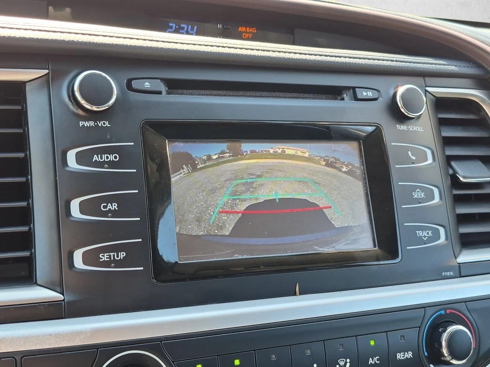 2019 Toyota Highlander LE V6 AWD (Natl)