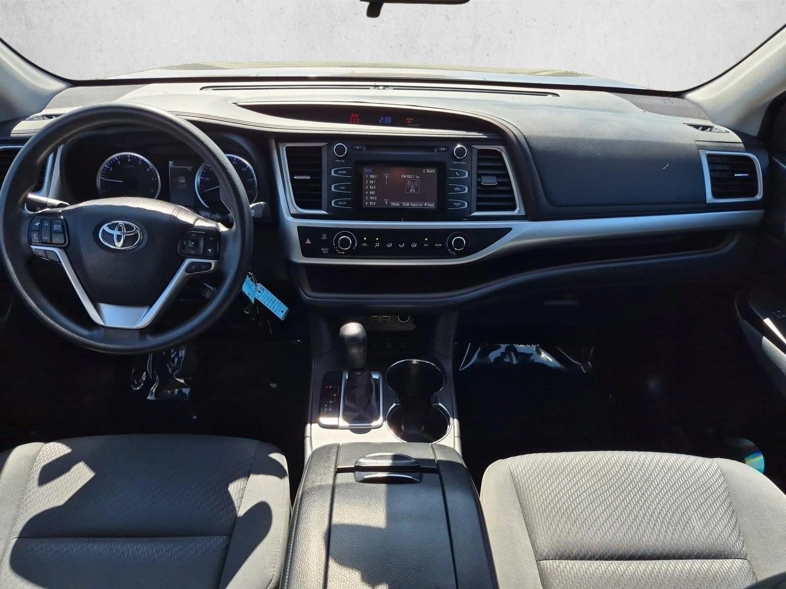 2019 Toyota Highlander LE V6 AWD (Natl)