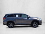 2019 Toyota Highlander LE V6 AWD (Natl)
