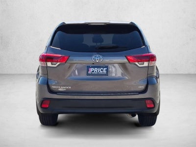 2019 Toyota Highlander LE V6 AWD (Natl)