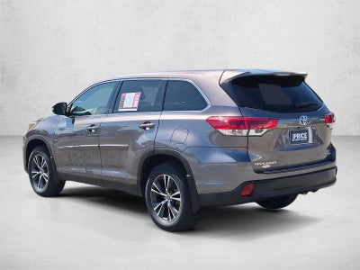 2019 Toyota Highlander LE V6 AWD (Natl)