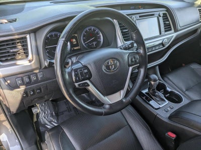 2019 Toyota Highlander Limited Platinum V6 AWD (Natl)